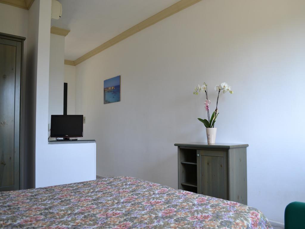 Resort La Brunese Torre dell'Orso Δωμάτιο φωτογραφία